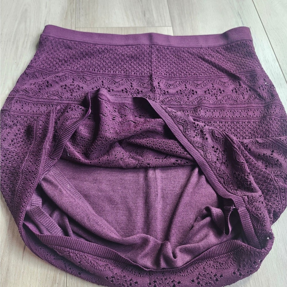 White House Black Market Plum Purple Pointelle Knit Mini Skirt LP Large Petite - Picture 3 of 10